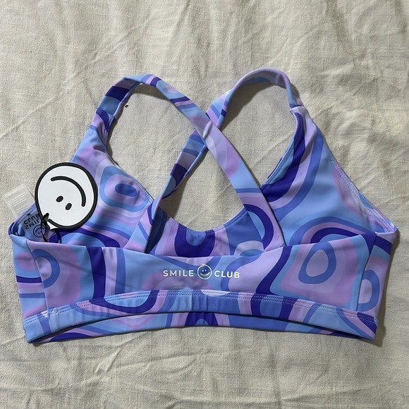 SMILE CLUB HOPSCOTCH CROSS TOP - Picture 2 of 4